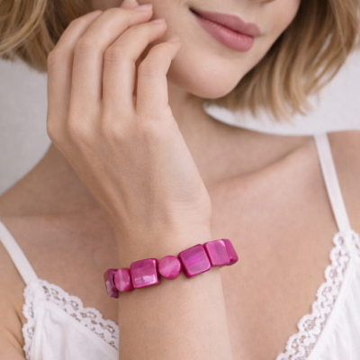 Rózsaszín karkötő