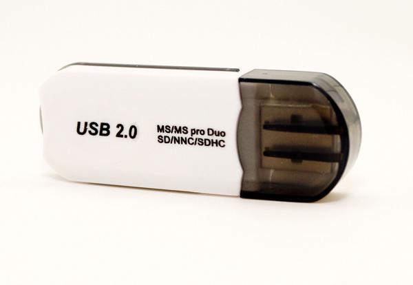 USB 2.0 480 Mbps MicroSDHC SD SDXC UHS-I Memory Card Reader 32in1