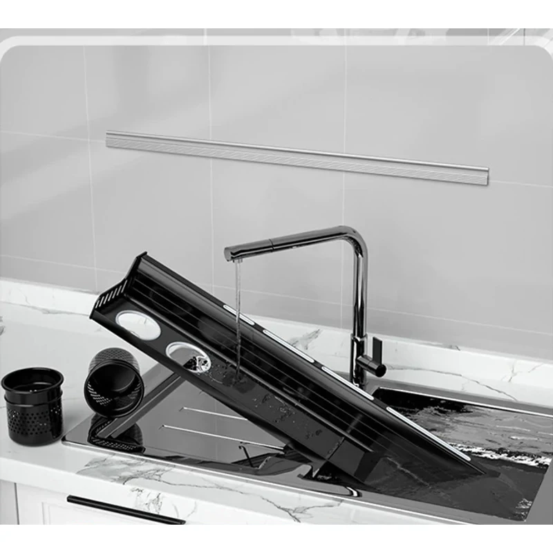 Falra szerelhető fém konyhai polc praktikus késtartóval, rendszerezővel, 10 db akasztóval (71 cm)